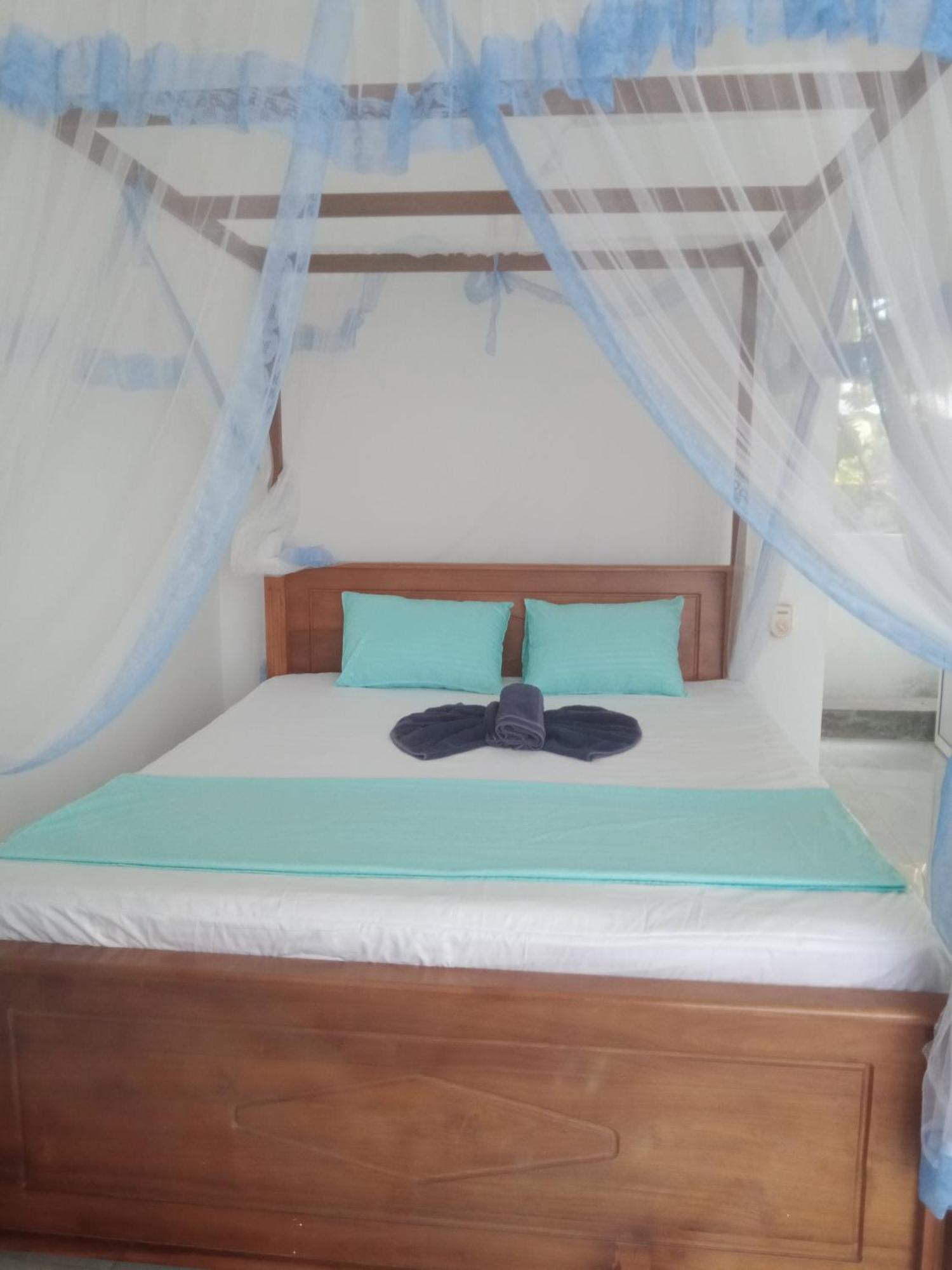 Bed and Breakfast Moon Light Guest Mirissa Habitación foto